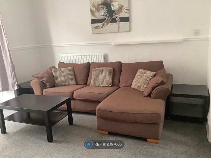 Studio To Rent In Windsor Crescent, Bridlington, YO15
