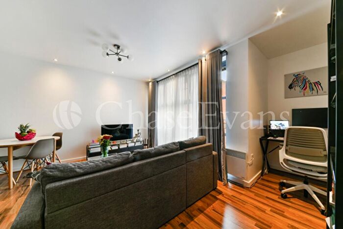 1 Bedroom Flat To Rent In Copenhagen Place, Limehouse, London, E14