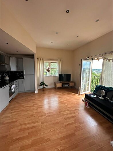 2 Bedroom Apartment For Sale In Holywell Heights, Sheffield, S4