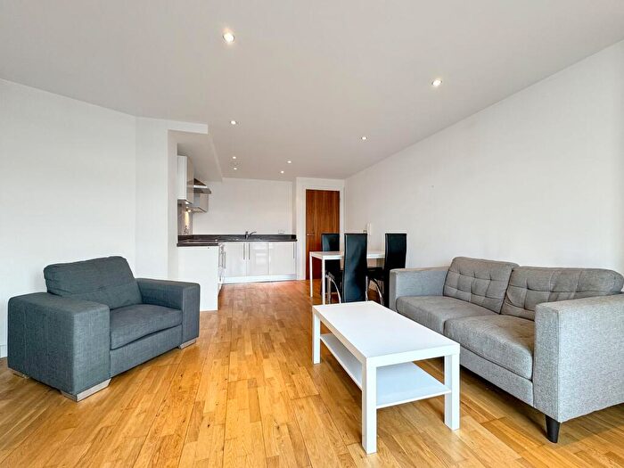 2 Bedroom Apartment To Rent In Montague, Gotts Road, Leeds City Centre, LS12