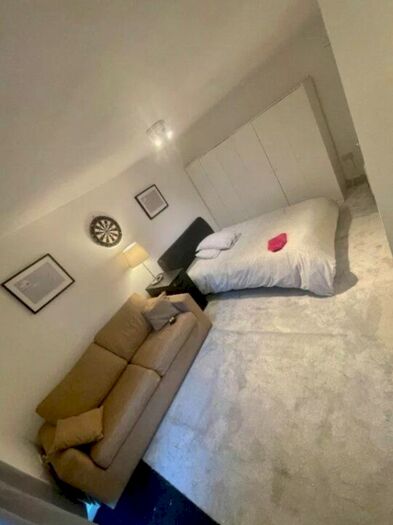 1 Bedroom Studio To Rent In Station Road, London, NW4