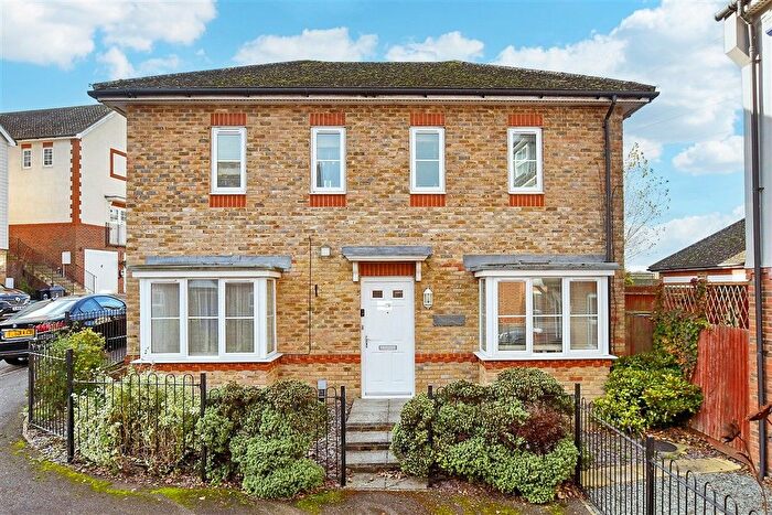 3 Bedroom Detached House For Sale In Heronden View, Eastry, Sandwich, Kent, CT13