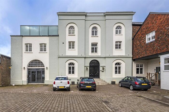 2 Bedroom Apartment To Rent In Thomas Street, Lewes, BN7