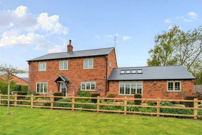 3 Bedroom Detached House For Sale In Bethel Lane, Everdon, NN11