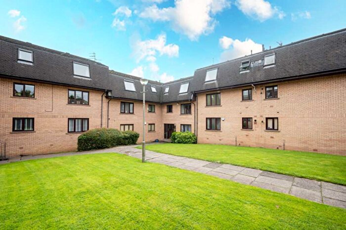 2 Bedroom Flat For Sale In Shawhill Road, Shawlands, Glasgow, G41