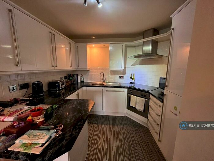 2 Bedroom Flat To Rent In Woldsview House, Cotgrave, Nottingham, NG12