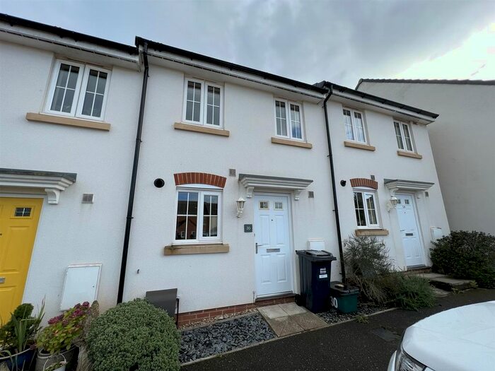2 Bedroom Property To Rent In Parlour Mead, Cullompton, EX15