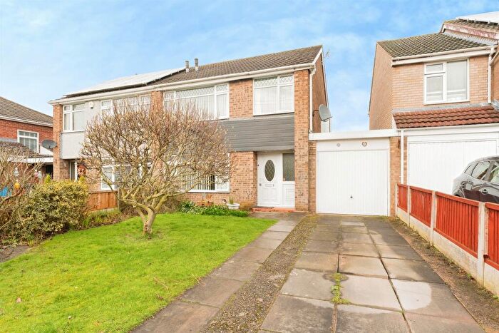 3 Bedroom Semi Detached House For Sale In Baker Drive, Great Sutton, Ellesmere Port, CH66