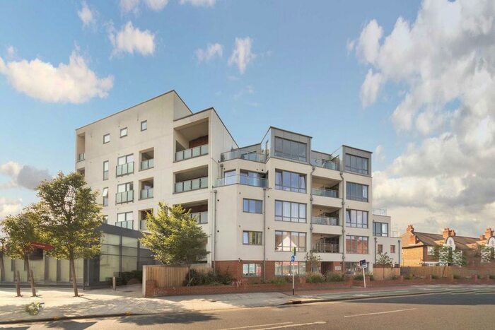 1 Bedroom Flat To Rent In Coombe Lane, London, SW20