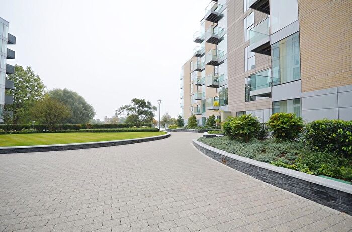 1 Bedroom Flat To Rent In Woodberry Down, Goodchild Road, Finsbury Park, London, N4