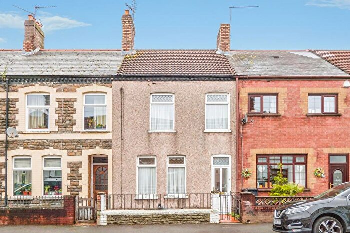 3 Bedroom Terraced House For Sale In Seymour Street, Splott, Cardiff, CF24