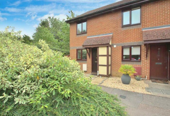 2 Bedroom End Of Terrace House To Rent In Eldridge Close, Abingdon, OX14
