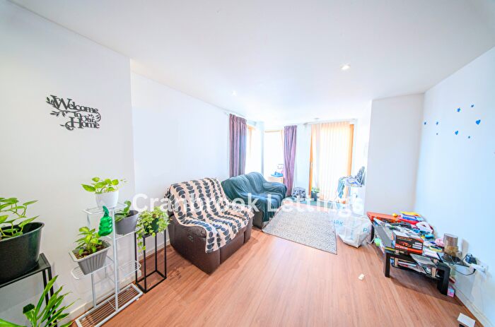 1 Bedroom Flat For Sale In Ropeworks, IG11