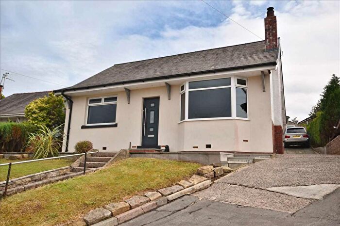 2 Bedroom Detached Bungalow To Rent In Blackburn Road, Chorley, PR6
