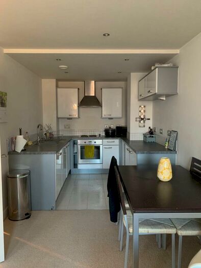 1 Bedroom Flat To Rent In Bixteth Street, L3