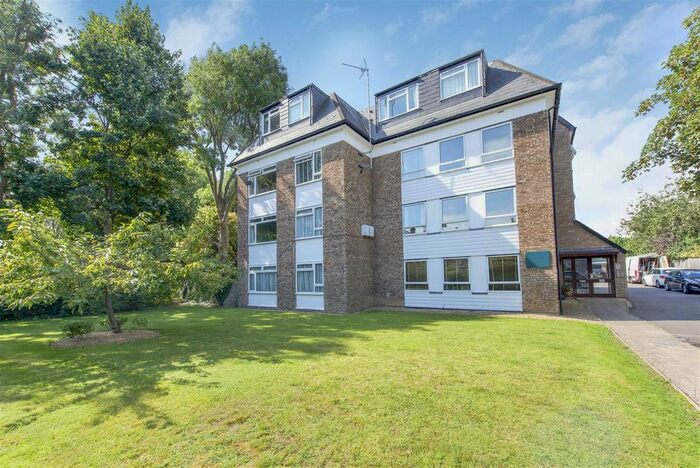 1 Bedroom Flat To Rent In Whitton Road, Twickenham, TW1