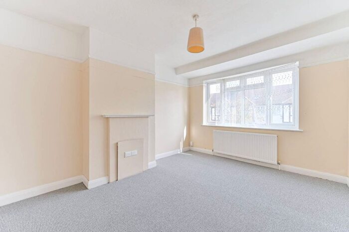 3 Bedroom Terraced House To Rent In Kimberley Road, Selhurst, Croydon, CR0