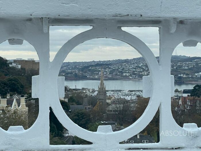 1 Bedroom Flat To Rent In Higher Woodfield Road, Torquay, Devon, TQ1