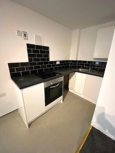 Studio To Rent In Holton Road, Barry, Vale Of Glamorgan, The, CF63