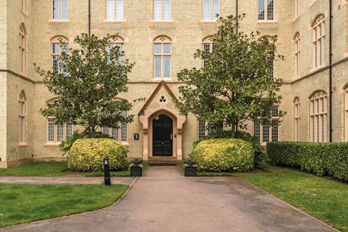 1 Bedroom Apartment For Sale In Kingsley Avenue, Fairfield, SG5