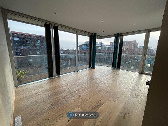 2 Bedroom Flat To Rent In Timber Wharf, Manchester, M15