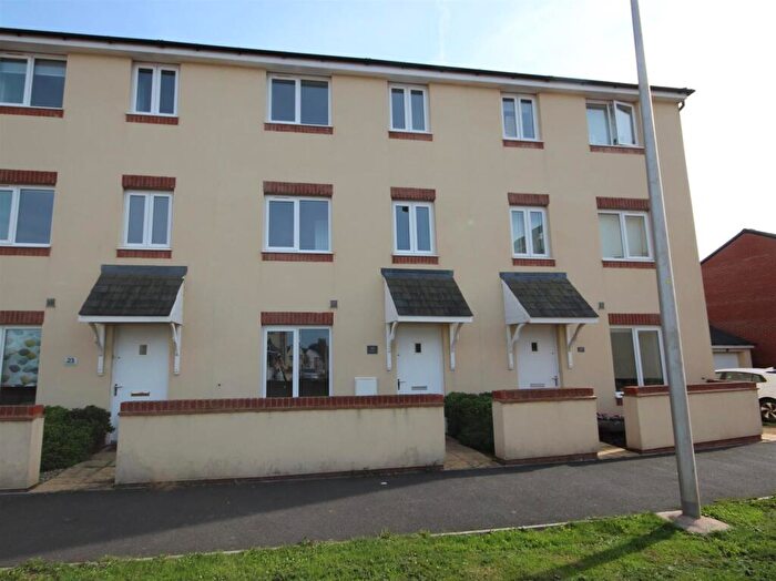 4 Bedroom Town House To Rent In Shareford Way, Cranbrook, Exeter, EX5