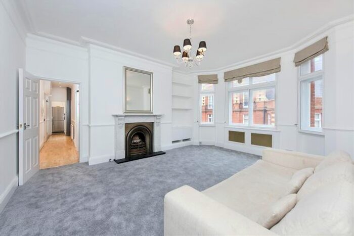 2 Bedroom Flat To Rent In Aberdeen Court, Little Venice, W9