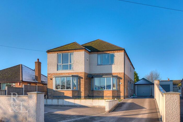 4 Bedroom Detached House For Sale In Ashby Road, Norris Hill, Moira, DE12