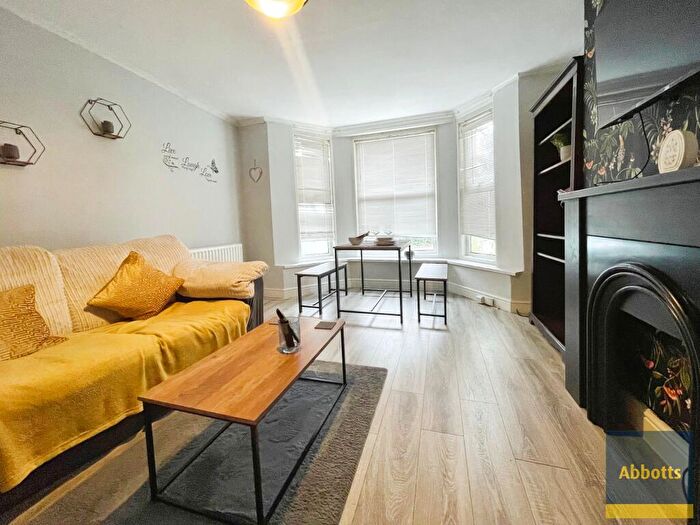 1 Bedroom Flat To Rent In Willoughby Road, Ipswich, IP2