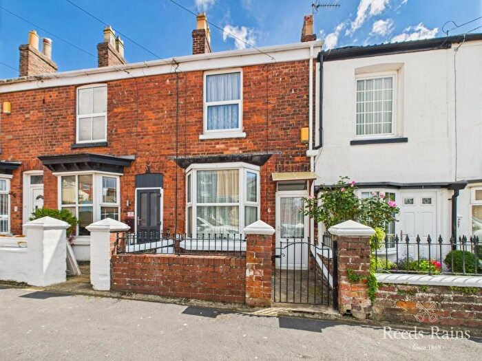 3 Bedroom Terraced House For Sale In Bow Street, Bridlington, North Humberside, YO15