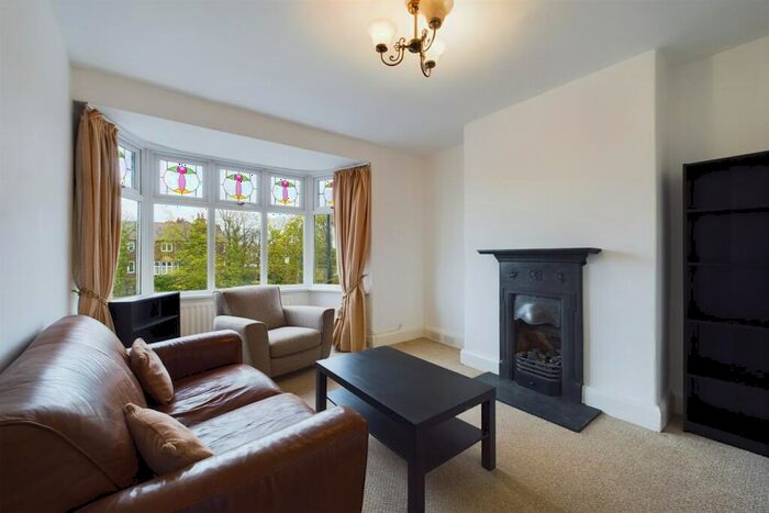 2 Bedroom Flat To Rent In Ilford Road, High West Jesmond, Newcastle Upon Tyne, NE2