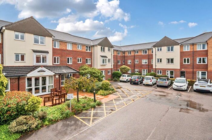 1 Bedroom Flat For Sale In Cathedral View Court, Cabourne Avenue, LN2