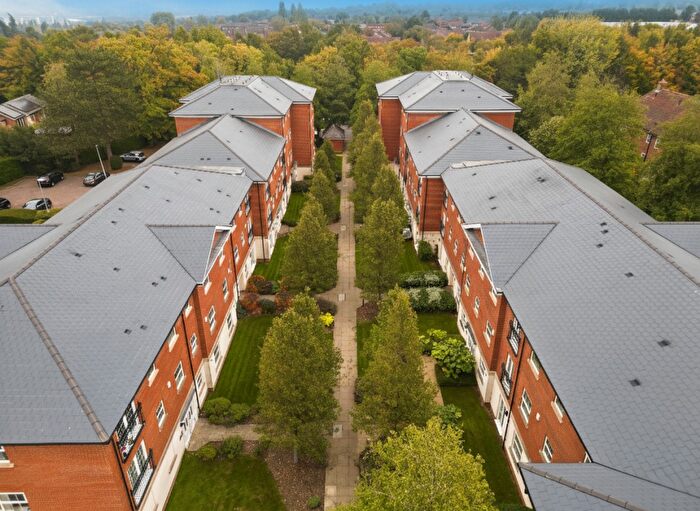 2 Bedroom Flat For Sale In Jago Court, Newbury, Berkshire, RG14