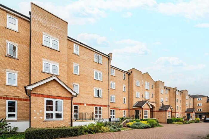 2 Bedroom Flat To Rent In Wheat Sheaf Close, Isle Of Dogs, London, E14