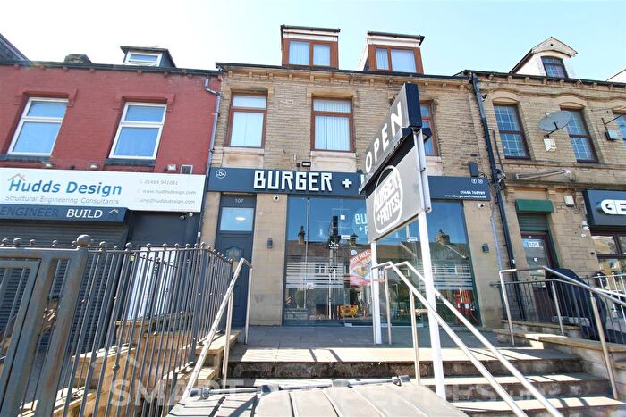 2 Bedroom Property To Rent In Bradford Road, Huddersfield, HD1