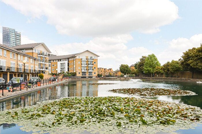 4 Bedroom End Of Terrace House For Sale In Thomas More Street, Wapping, E1W