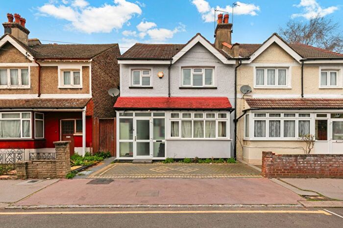 4 Bedroom Property To Rent In Elmwood Road, Croydon, CR0