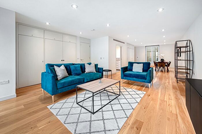 2 Bedroom Flat To Rent In Princes Street, Mayfair, W1B