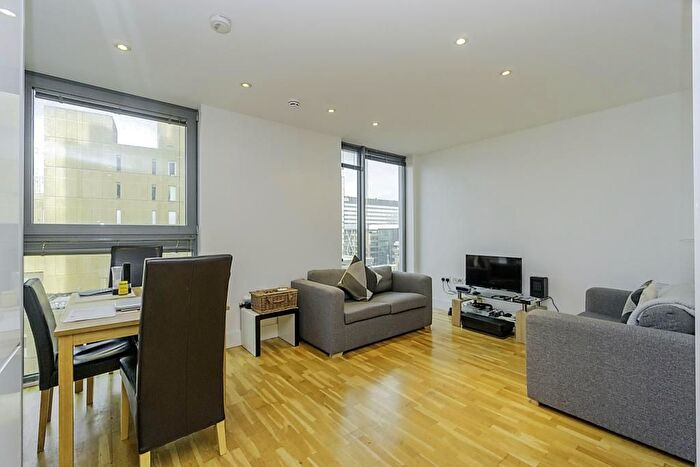 3 Bedroom Flat To Rent In Rumford Place, Liverpool, L3