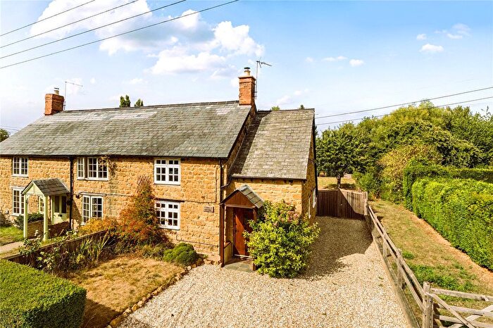 3 Bedroom Semi Detached House For Sale In Barrington, Ilminster, Somerset, TA19