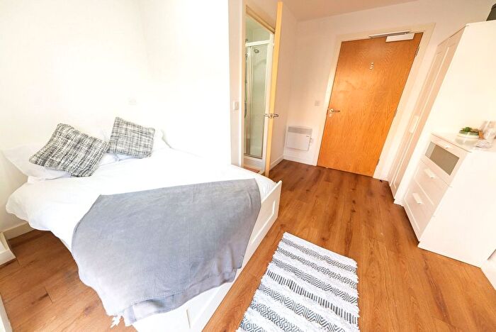 6 Bedroom Flat To Rent In Seymour St, Liverpool, L3