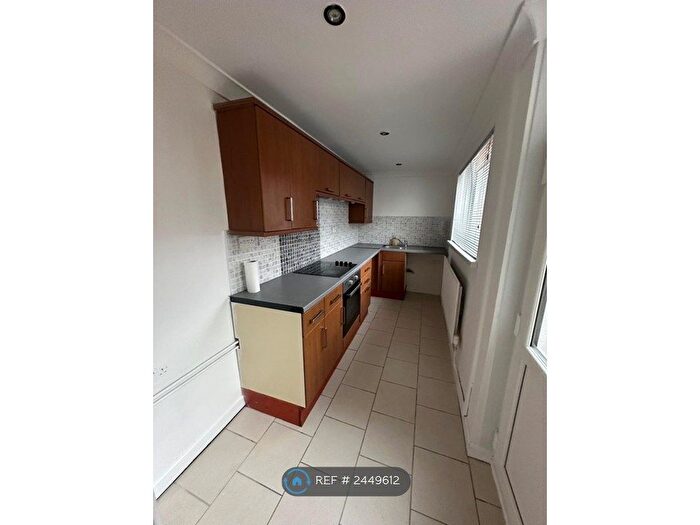 2 Bedroom End Of Terrace House To Rent In Colne Street, Newport, NP19