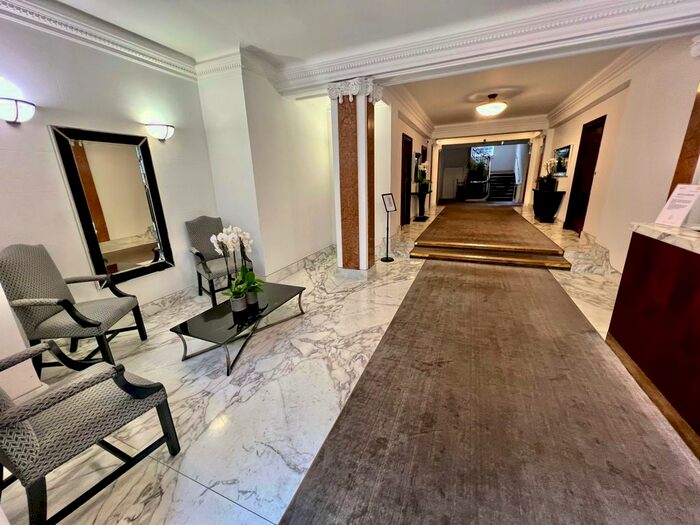 1 Bedroom Flat To Rent In Hallam Street, London, W1W