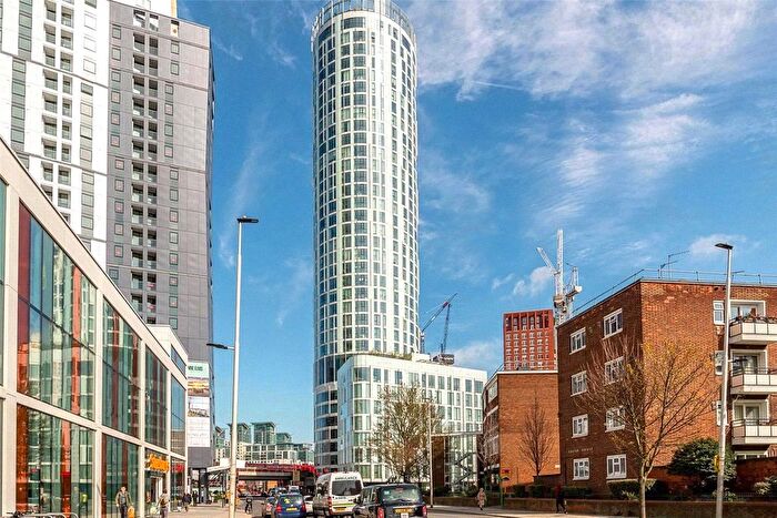 1 Bedroom Flat For Sale In Sky Gardens, Wansworth Road, Nine Elms, SW8