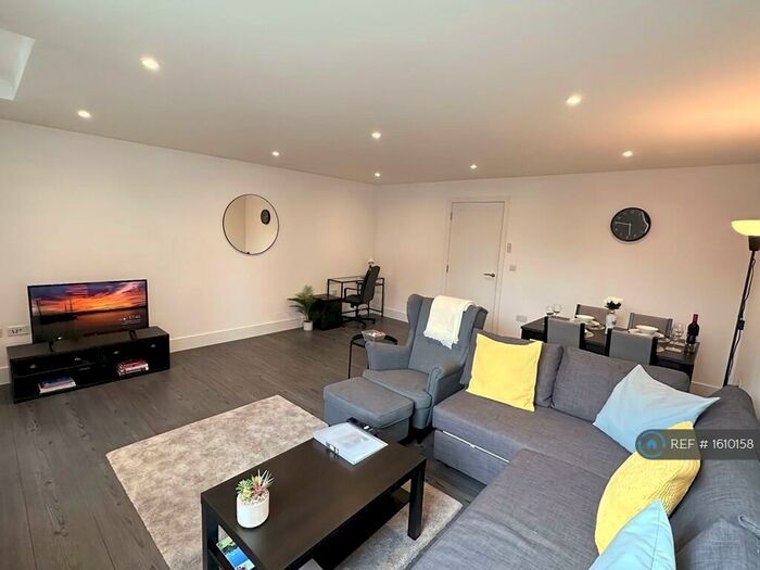 2 Bedroom Flat To Rent In St. James House, Canterbury, CT1