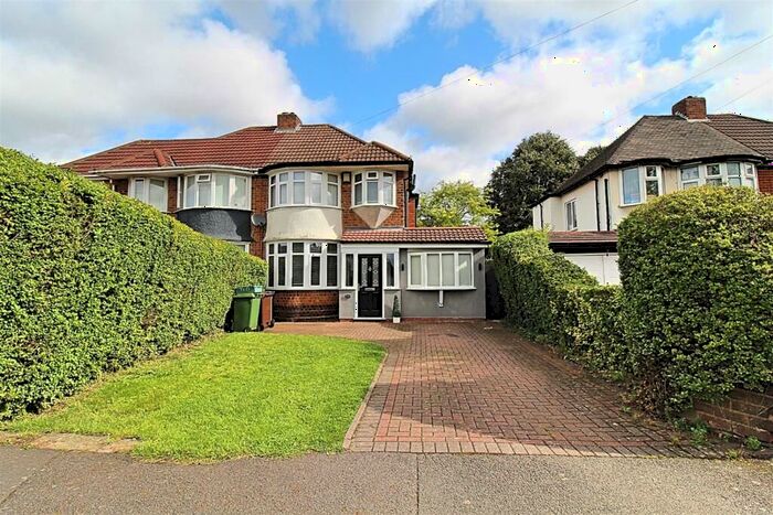 3 Bedroom Semi-Detached House To Rent In Elmfield Road, Castle Bromwich, Birmingham, B36