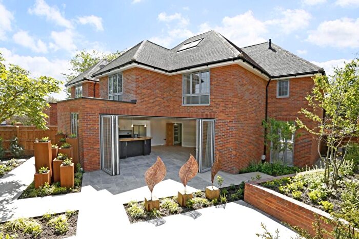 5 Bedroom Detached House To Rent In West Street Marlow, SL7