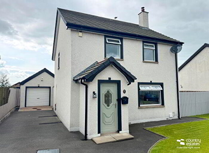 3 Bedroom Detached House For Sale In Castle Manor, Ballyclare, BT39