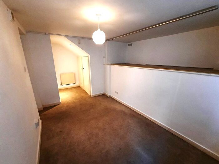 1 Bedroom Flat For Sale In Peak Hill, Sydenham, London, SE26