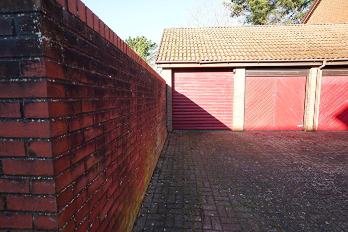 Garage / Parking To Rent In Newlyn Way, Ports, PO6